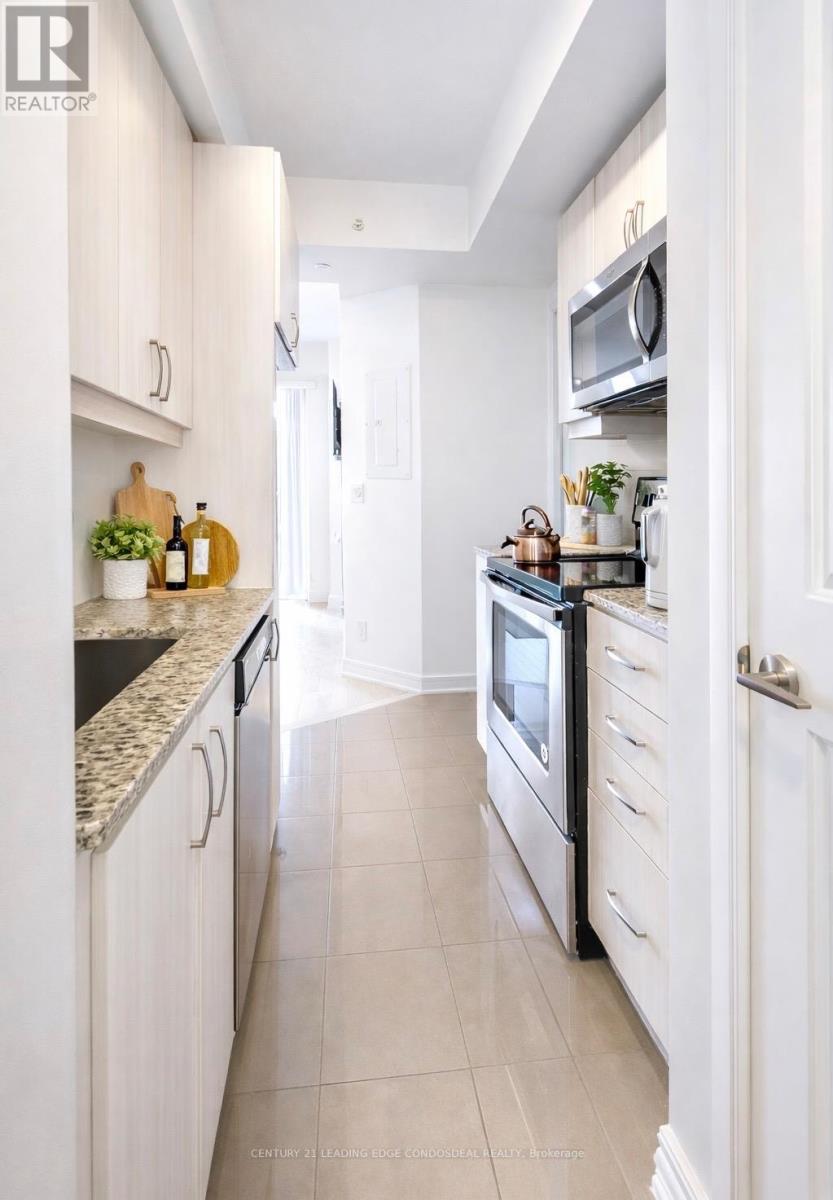 1712 - 9205 Yonge Street, Richmond Hill, Ontario  L4C 1V5 - Photo 6 - N12845214