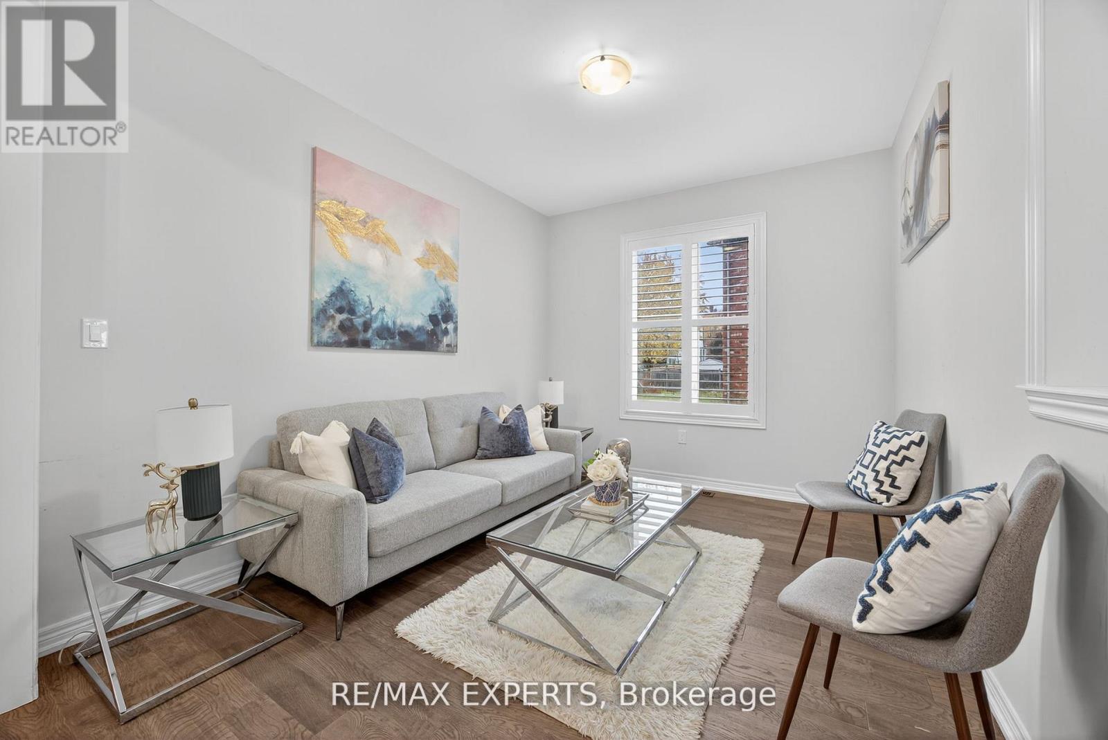 66 Robb Thompson Road, East Gwillimbury, Ontario  L0G 1M0 - Photo 4 - N12845254