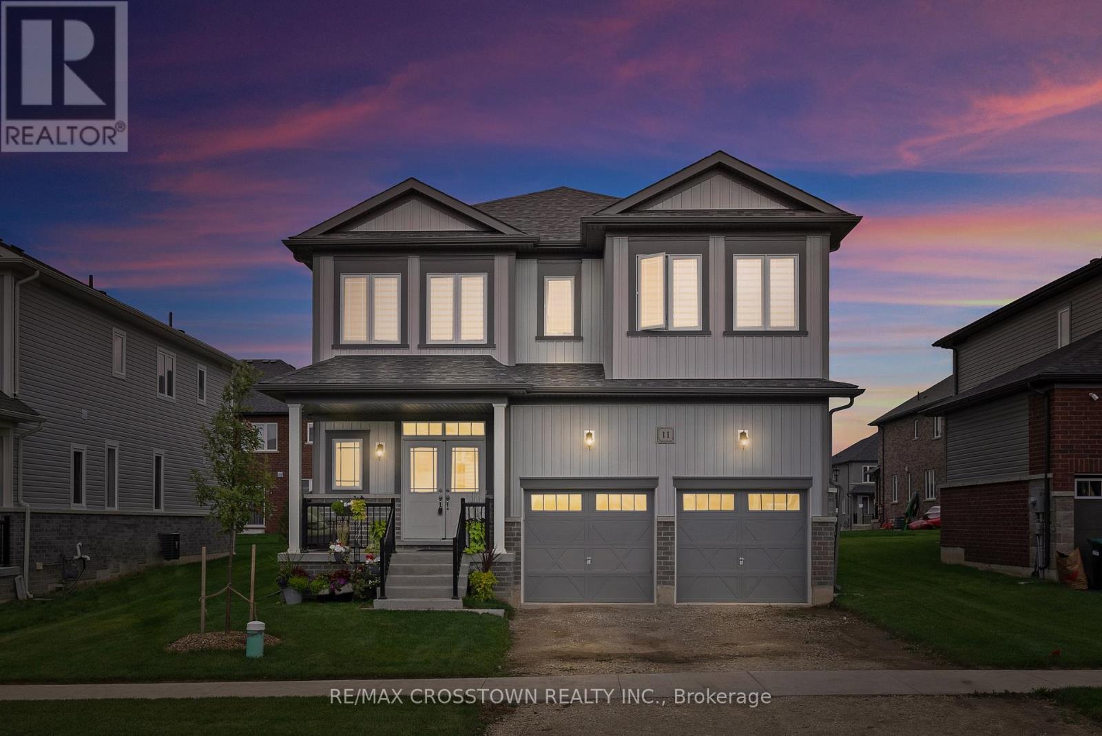 11 MIDDLETON DRIVE, Wasaga Beach, Ontario