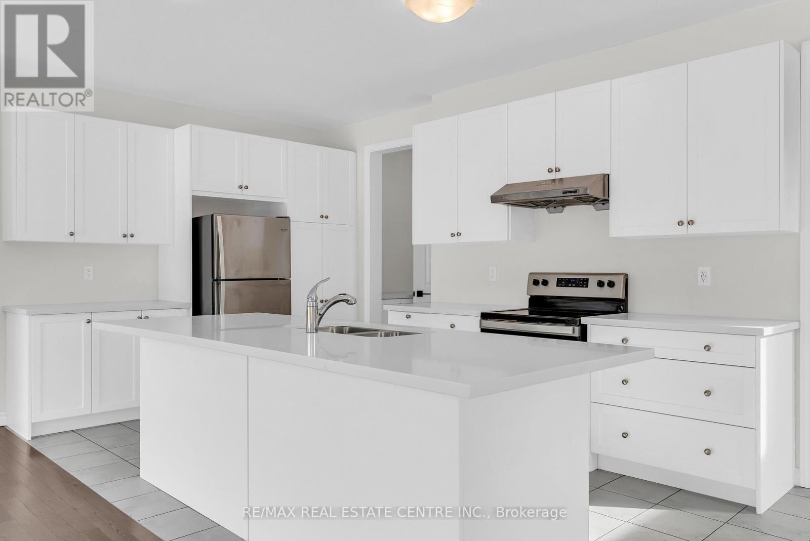 22 Spinland Street, Caledon, Ontario  L7C 4K4 - Photo 22 - W12770926