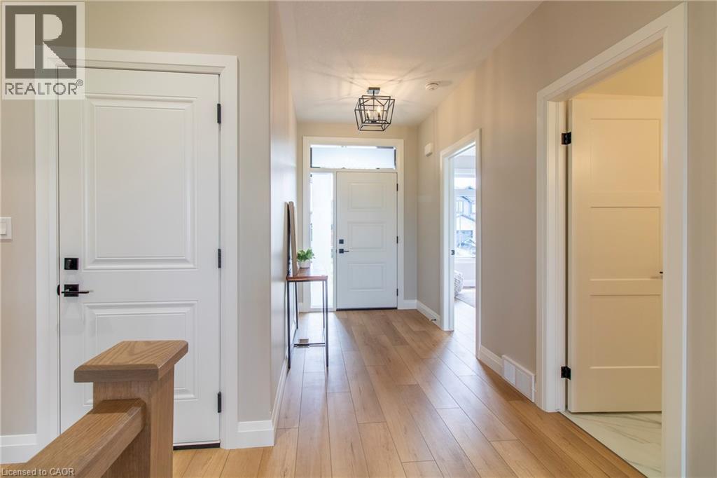 82 Duchess Drive, Delhi, Ontario  N4B 0B3 - Photo 4 - 40808948