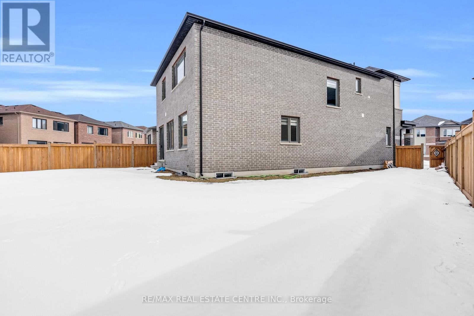 22 Spinland Street, Caledon, Ontario  L7C 4K4 - Photo 49 - W12770926