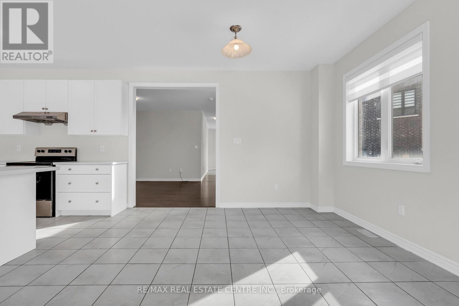 22 Spinland Street, Caledon, Ontario  L7C 4K4 - Photo 16 - W12770926