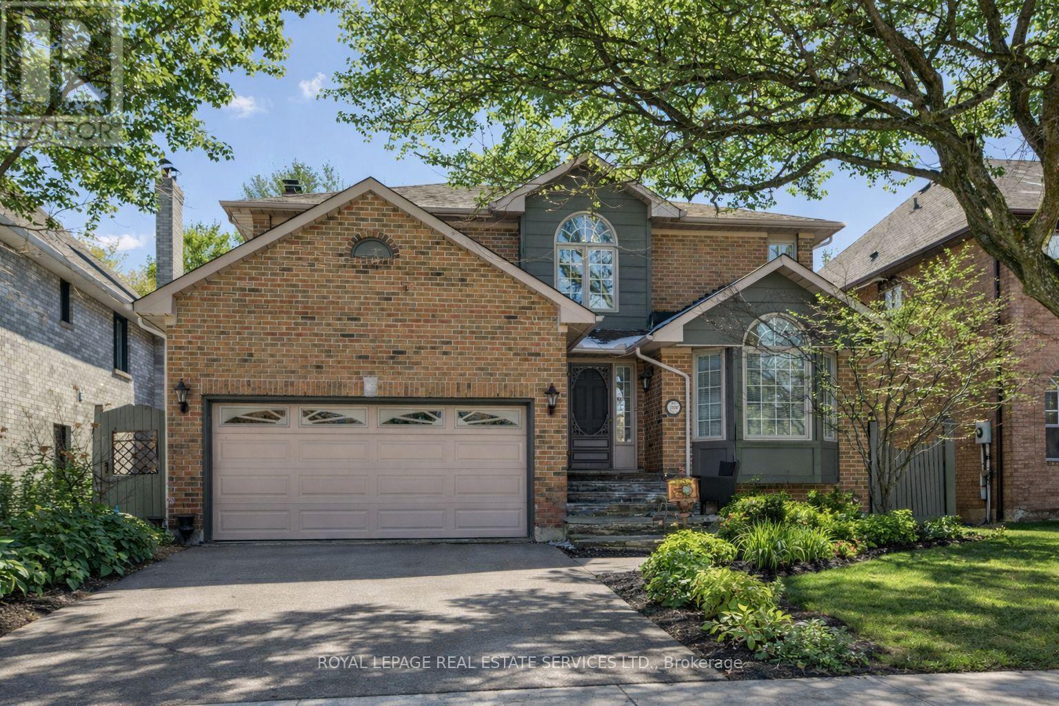 2020 PEAK PLACE, Oakville, Ontario