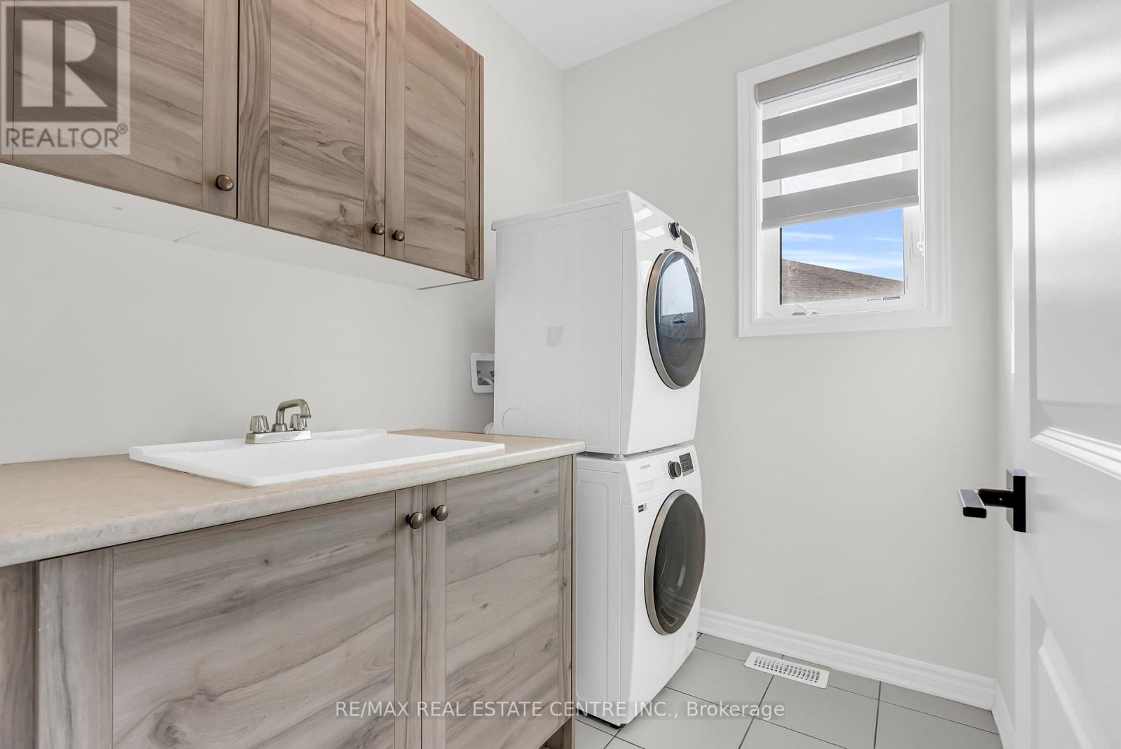 22 Spinland Street, Caledon, Ontario  L7C 4K4 - Photo 47 - W12770926