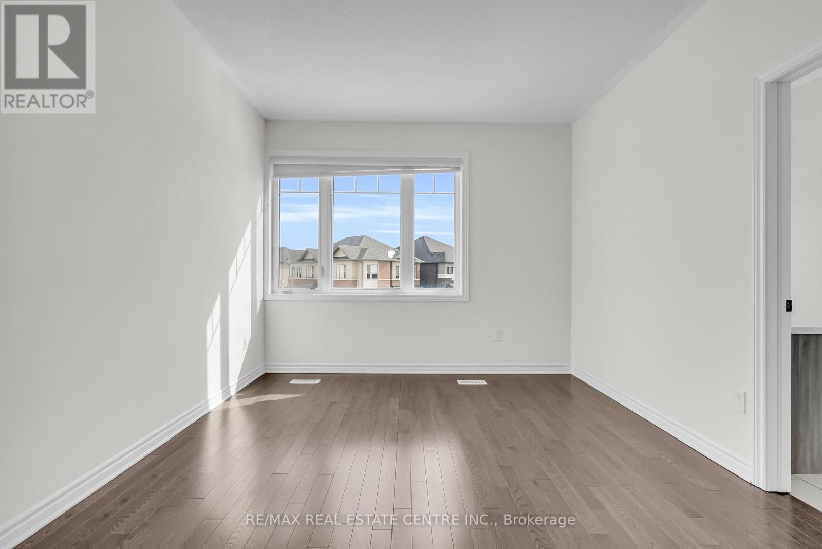 22 Spinland Street, Caledon, Ontario  L7C 4K4 - Photo 41 - W12770926