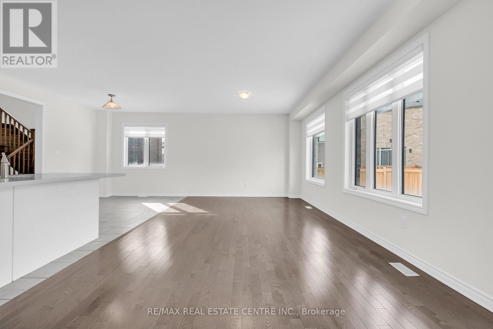 22 Spinland Street, Caledon, Ontario  L7C 4K4 - Photo 13 - W12770926