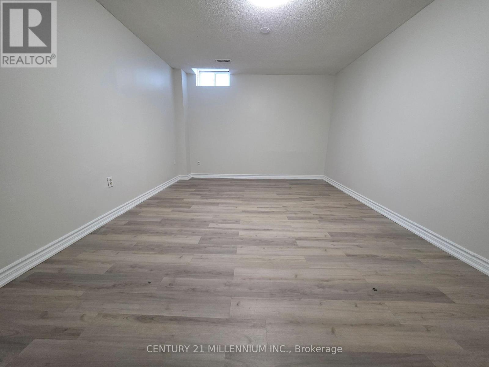 Bsmt - 30 Wexford Road, Brampton, Ontario  L6Z 2W3 - Photo 18 - W12841692