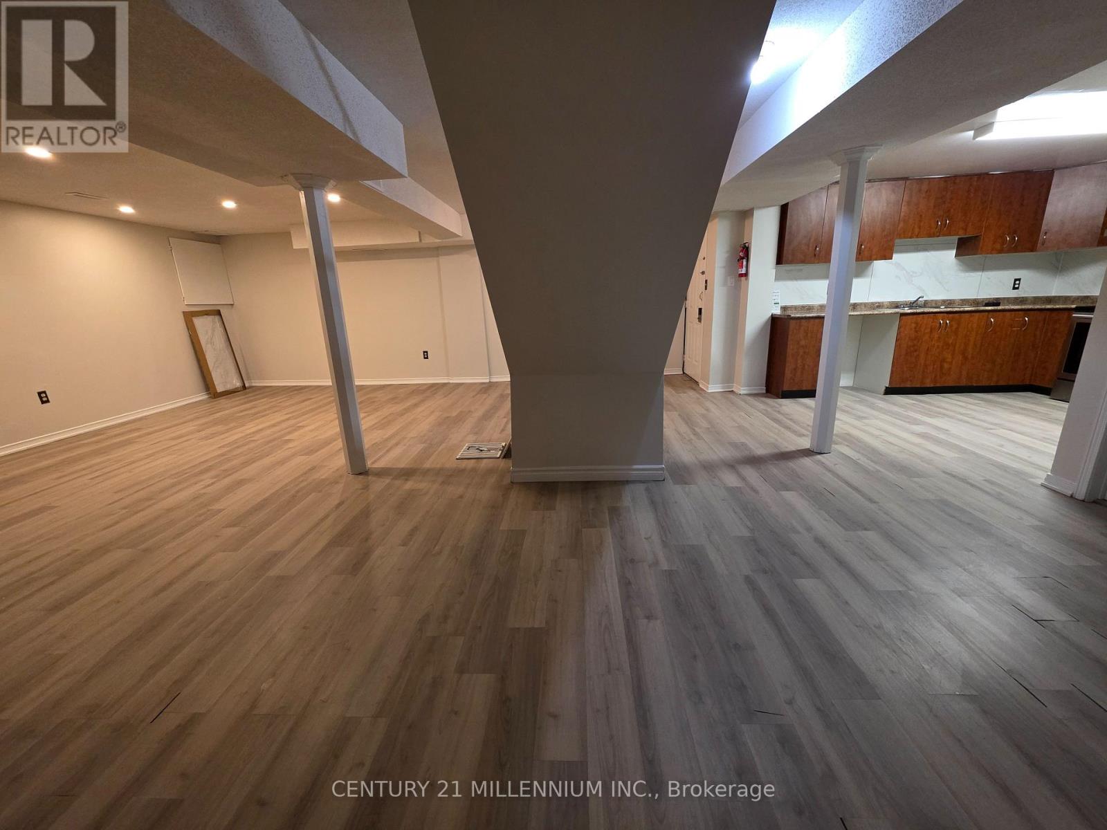 Bsmt - 30 Wexford Road, Brampton, Ontario  L6Z 2W3 - Photo 5 - W12841692