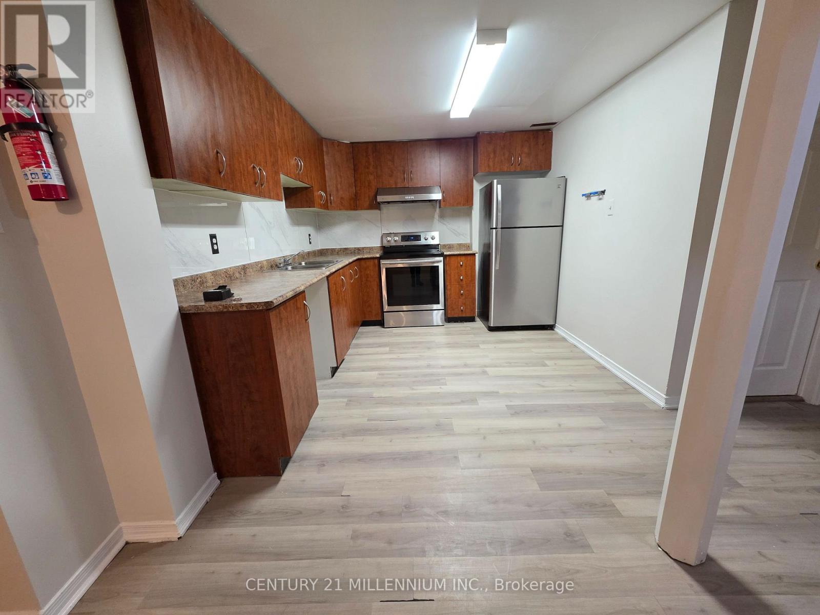 Bsmt - 30 Wexford Road, Brampton, Ontario  L6Z 2W3 - Photo 6 - W12841692