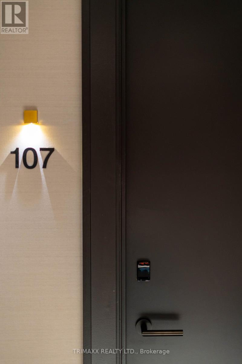 107 - 2333 Khalsa Gate, Oakville, Ontario  L6M 4J2 - Photo 4 - W12845190
