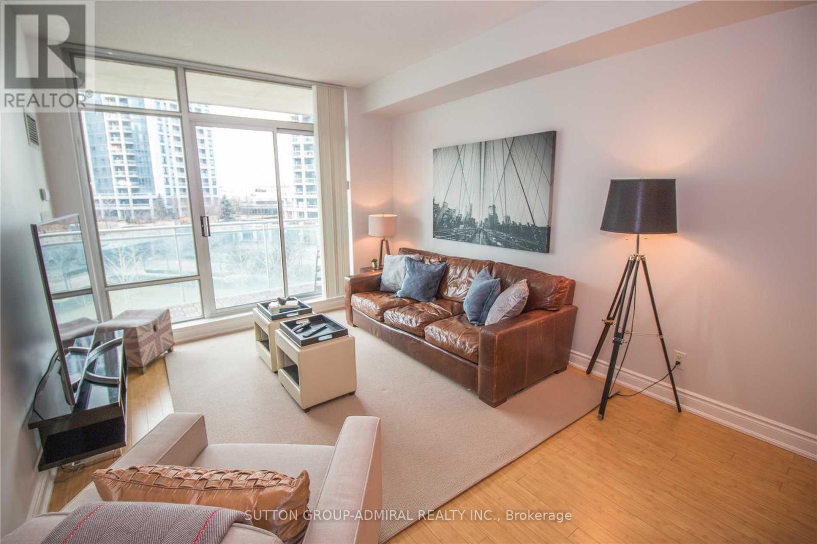 410 - 5 Marine Parade Drive, Toronto, Ontario  M8V 4B4 - Photo 2 - W12845200