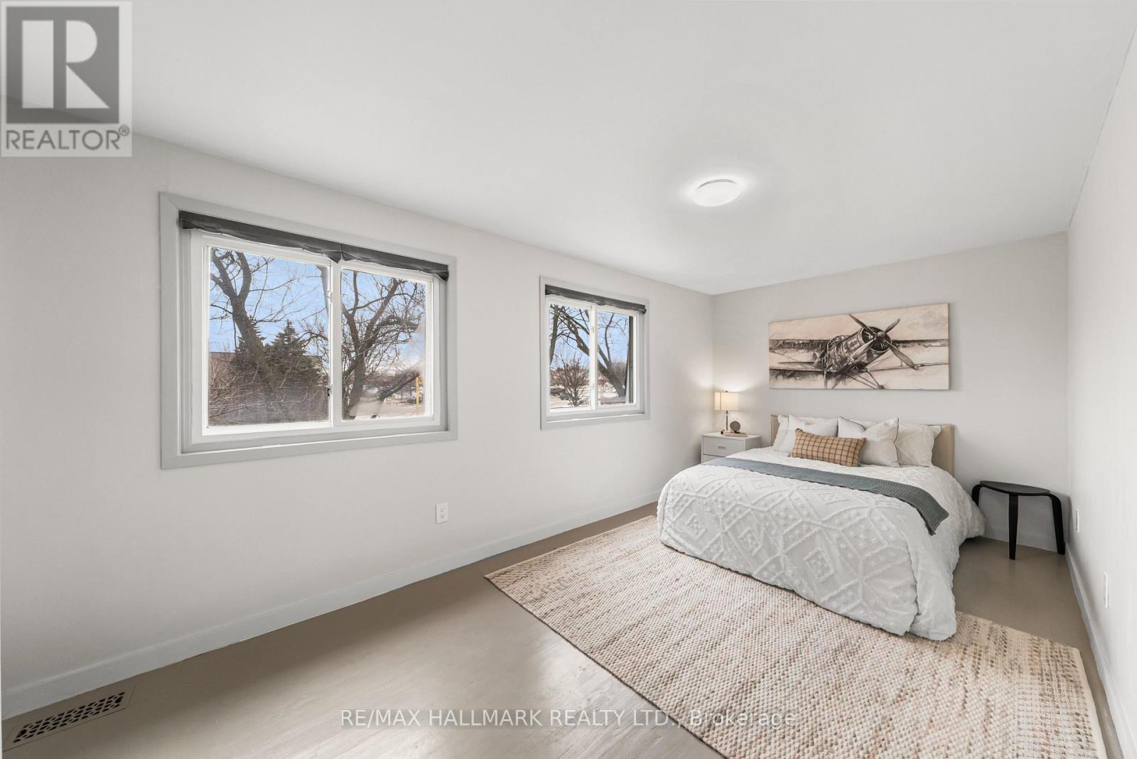 619 Timber Lane, Burlington, Ontario  L7L 4B1 - Photo 16 - W12845236