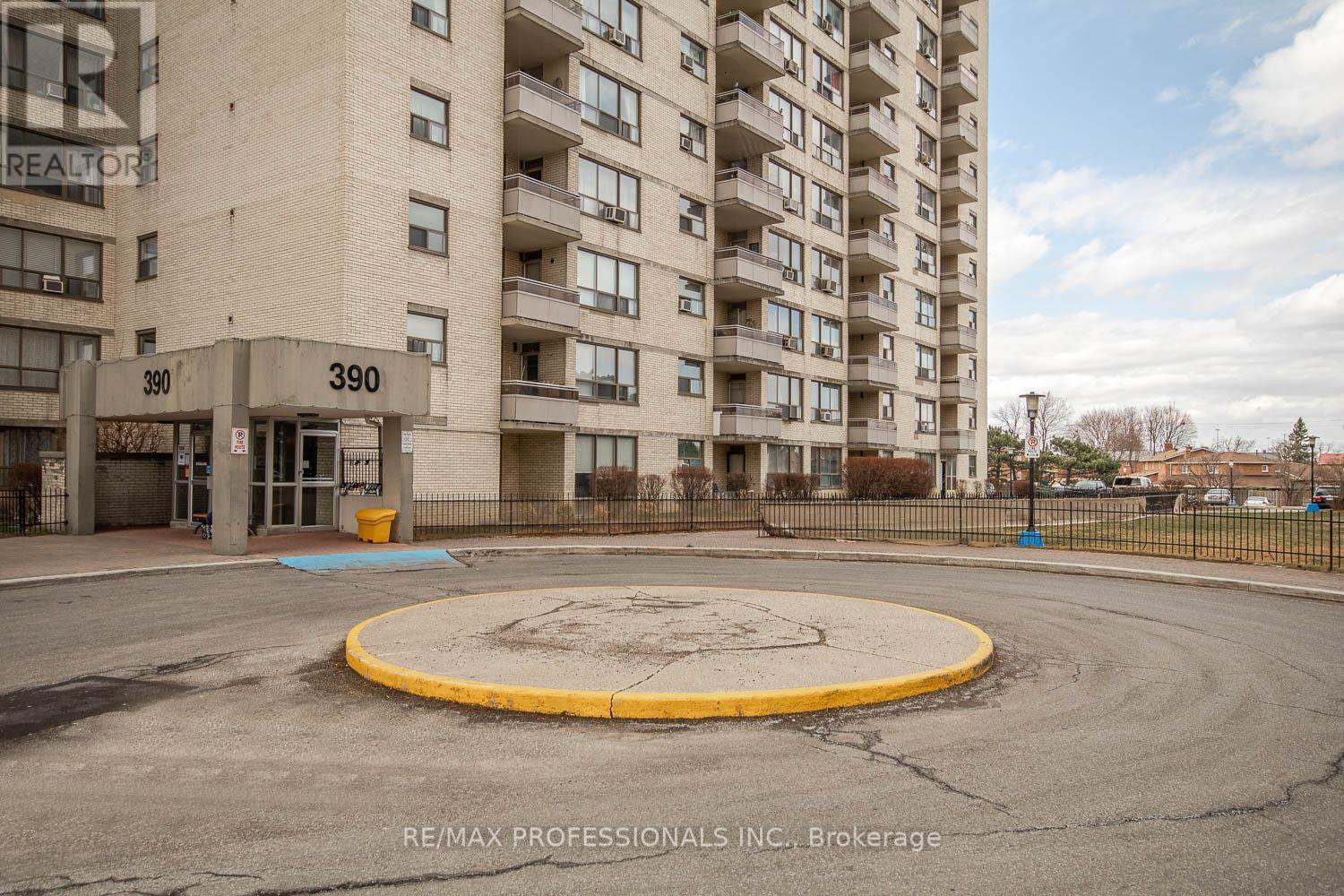 1405 - 390 Dixon Road, Toronto, Ontario  M9R 1T4 - Photo 2 - W12845260