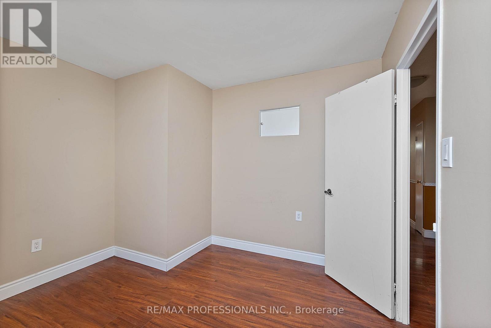 1405 - 390 Dixon Road, Toronto, Ontario  M9R 1T4 - Photo 22 - W12845260