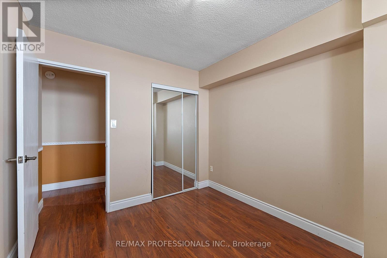 1405 - 390 Dixon Road, Toronto, Ontario  M9R 1T4 - Photo 27 - W12845260