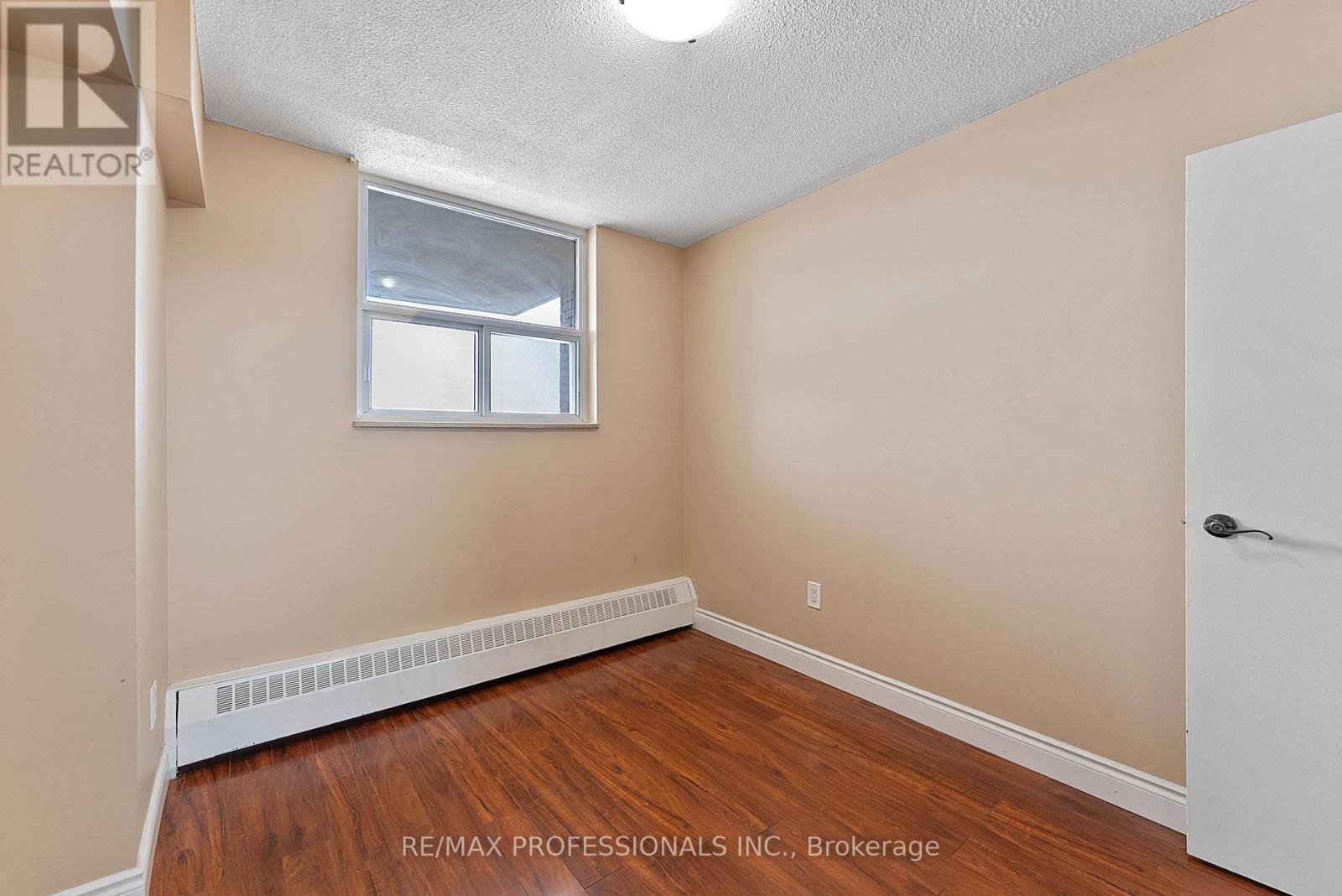 1405 - 390 Dixon Road, Toronto, Ontario  M9R 1T4 - Photo 28 - W12845260