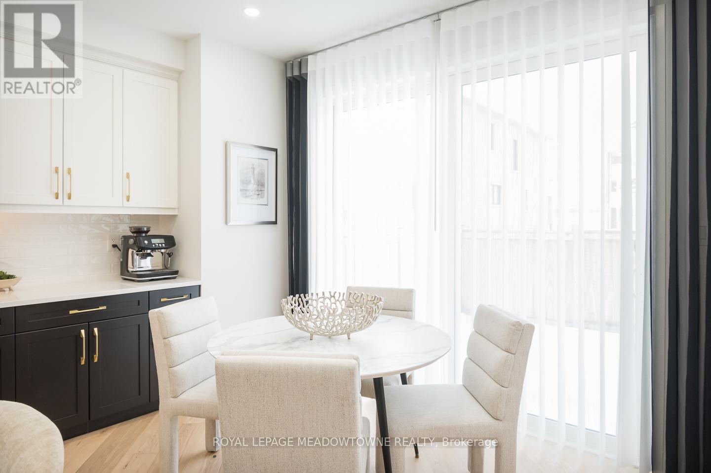 1281 Muskoka Heights, Milton, Ontario  L9E 1Z1 - Photo 4 - W12845262