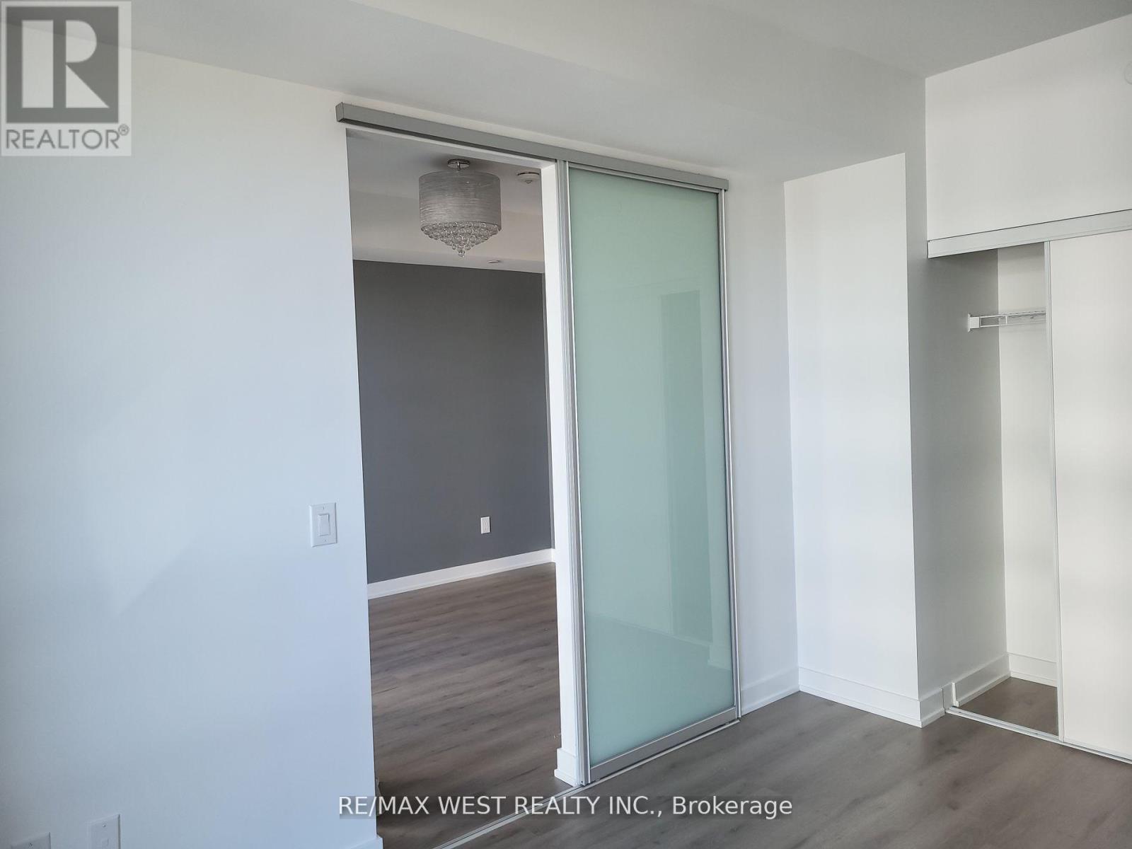 319 - 3005 Pine Glen Road, Oakville, Ontario  L6M 5P5 - Photo 10 - W12845282