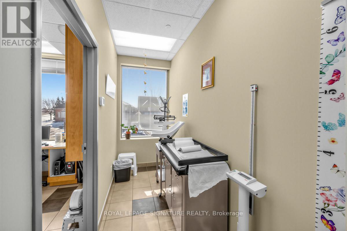 201 - 100 Pertosa Drive, Brampton, Ontario  L6X 0H9 - Photo 16 - W12845286