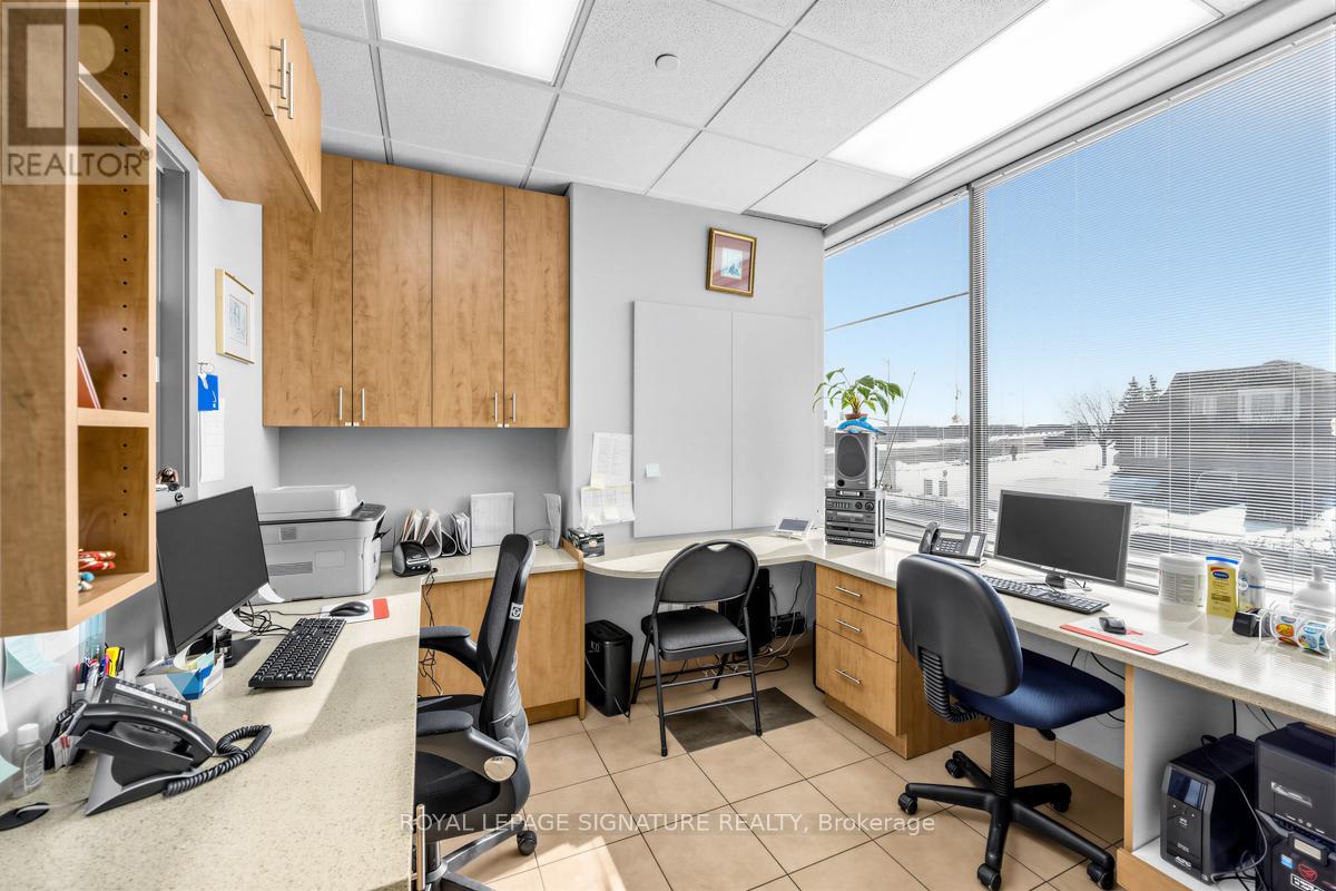 201 - 100 Pertosa Drive, Brampton, Ontario  L6X 0H9 - Photo 9 - W12845286