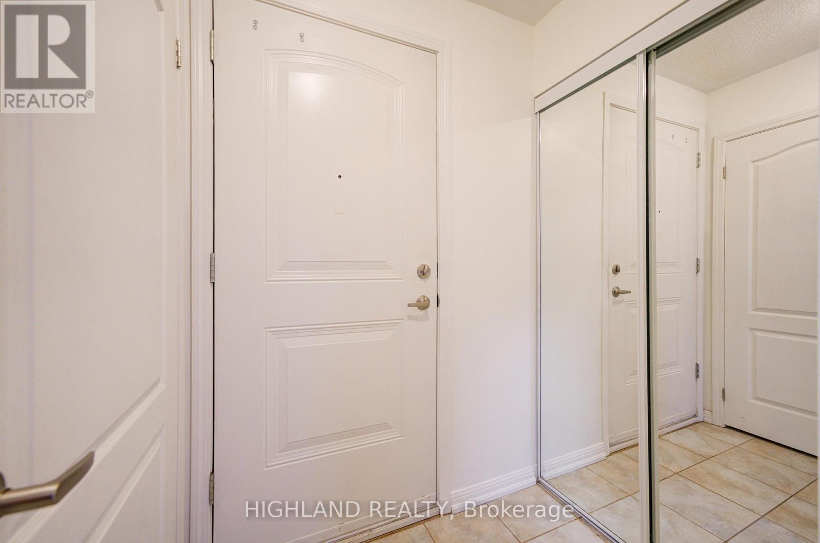 10 - 3115 Boxford Crescent, Mississauga, Ontario  L5M 0X1 - Photo 10 - W12845324