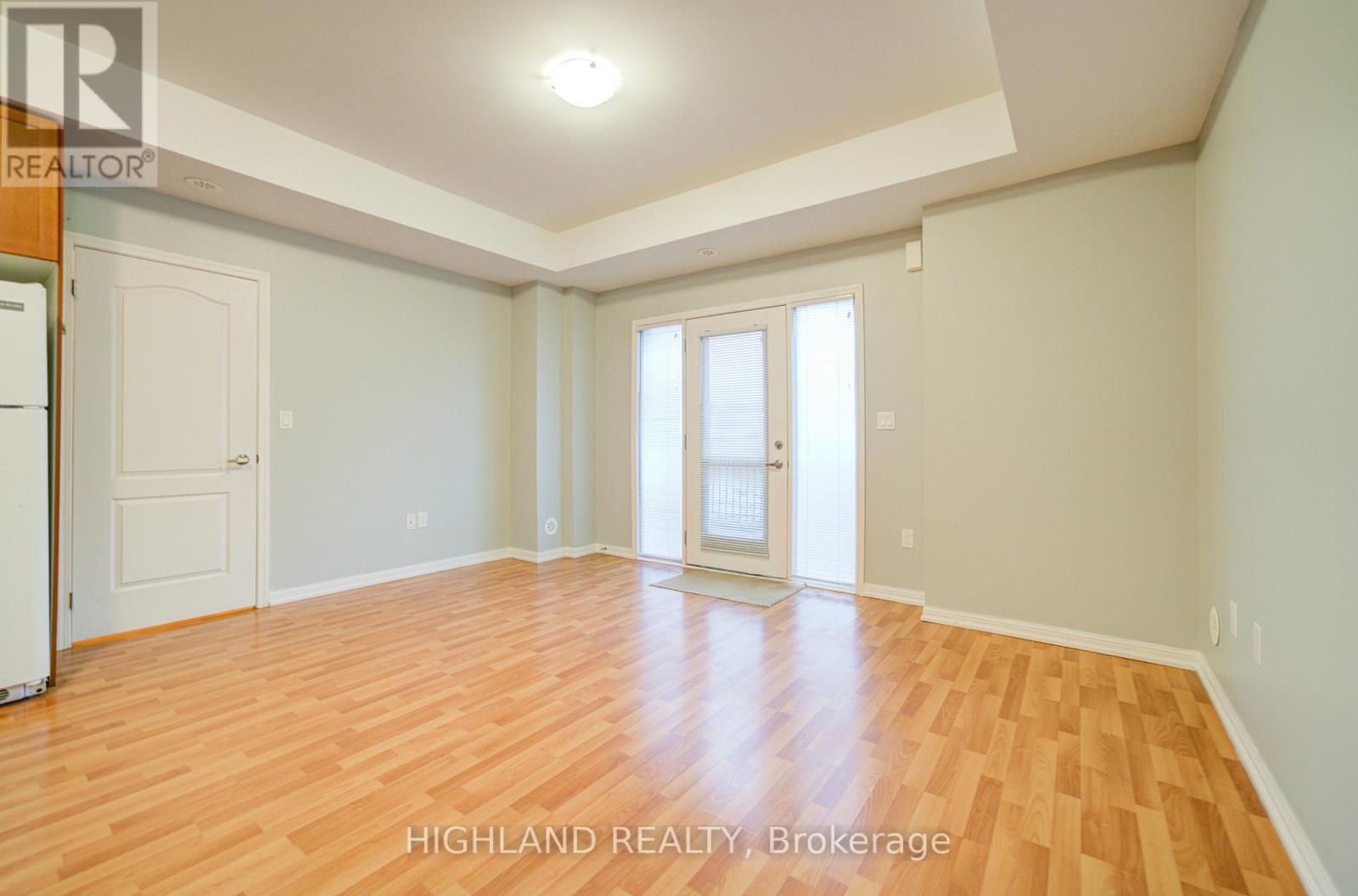 10 - 3115 Boxford Crescent, Mississauga, Ontario  L5M 0X1 - Photo 3 - W12845324