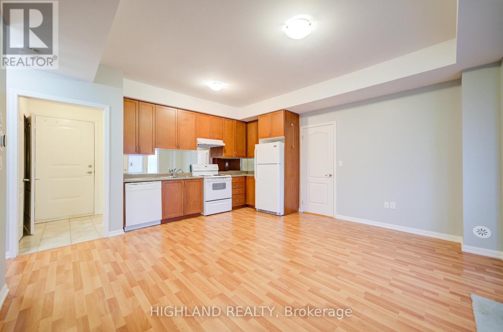 10 - 3115 Boxford Crescent, Mississauga, Ontario  L5M 0X1 - Photo 5 - W12845324