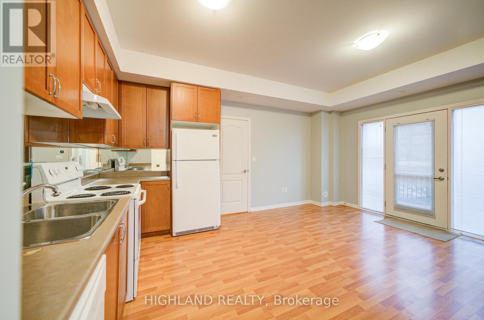 10 - 3115 Boxford Crescent, Mississauga, Ontario  L5M 0X1 - Photo 9 - W12845324