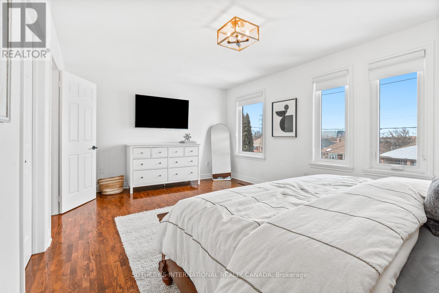 15a Schell Avenue, Toronto, Ontario  M6E 2S7 - Photo 29 - W12845328