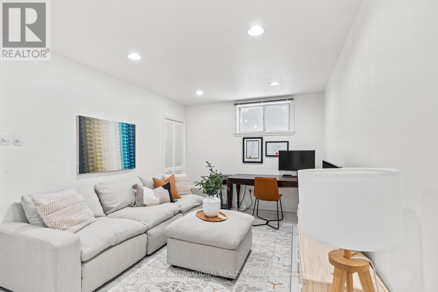 15a Schell Avenue, Toronto, Ontario  M6E 2S7 - Photo 40 - W12845328