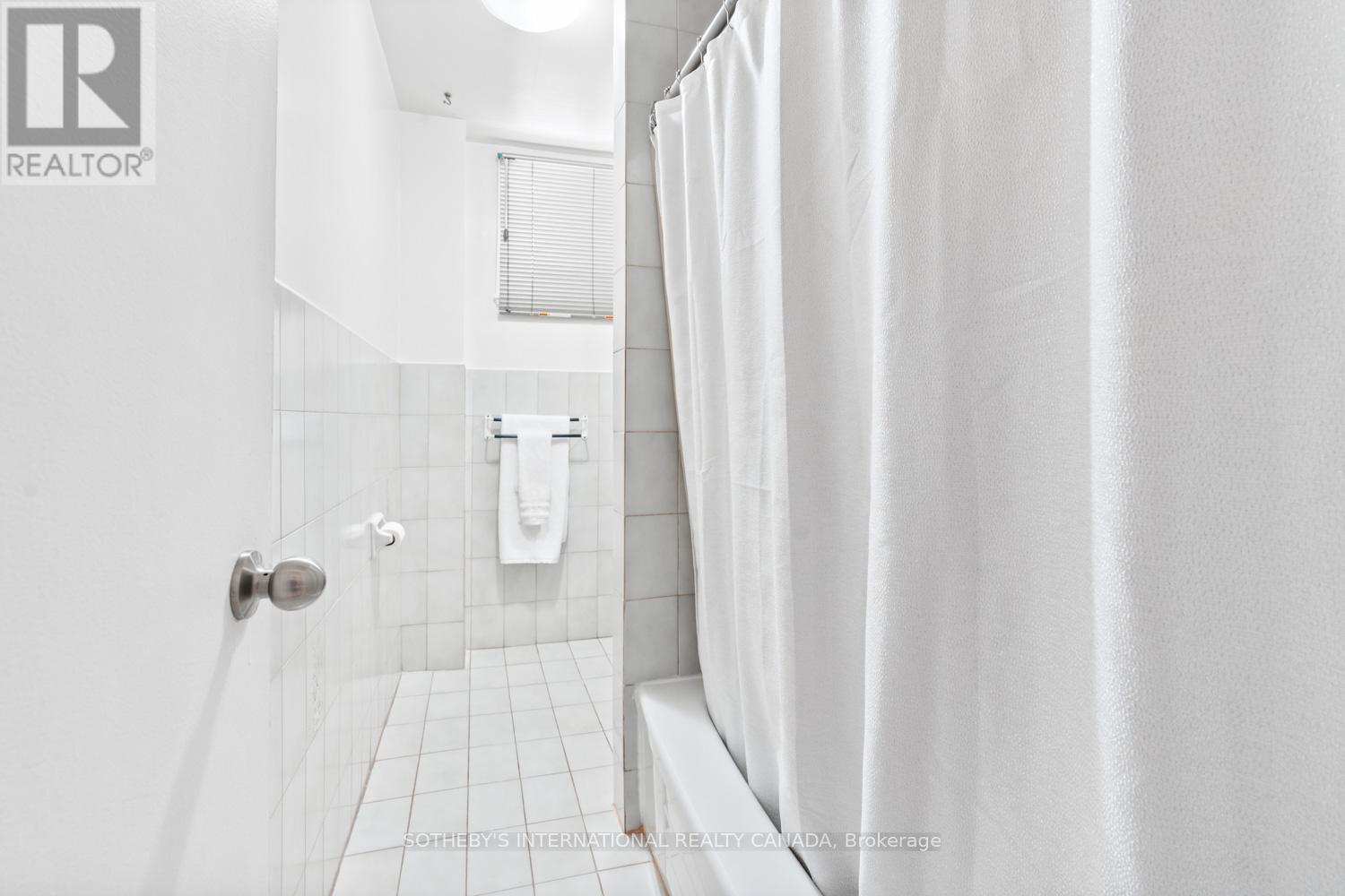 15a Schell Avenue, Toronto, Ontario  M6E 2S7 - Photo 41 - W12845328