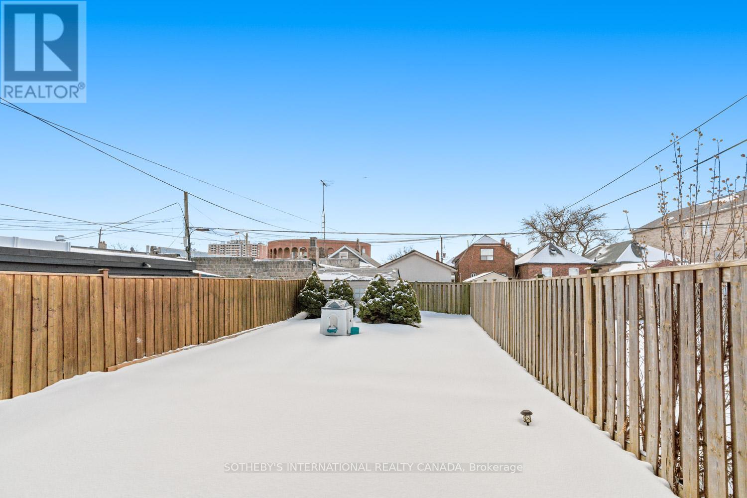 15a Schell Avenue, Toronto, Ontario  M6E 2S7 - Photo 45 - W12845328