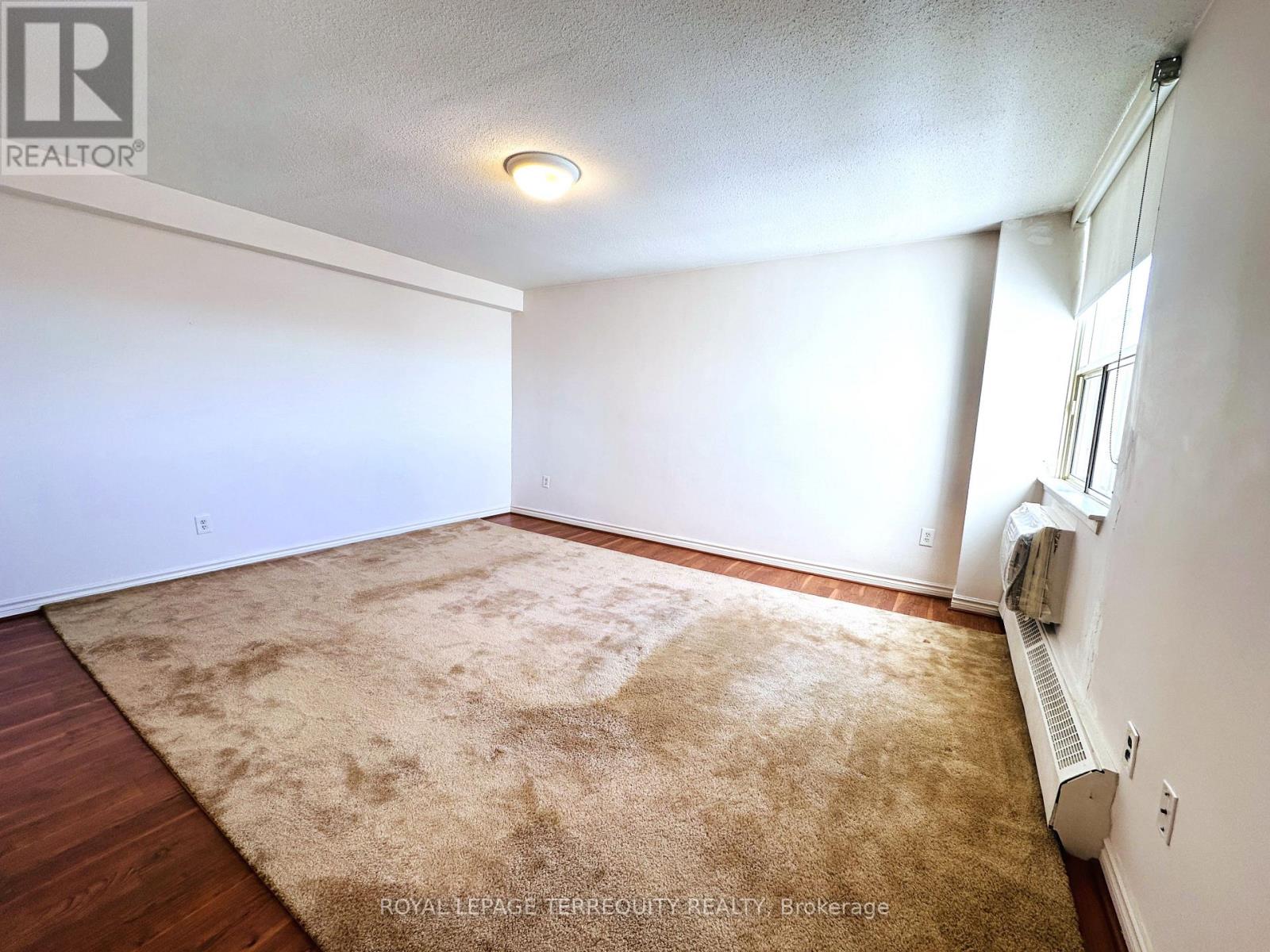 2212 - 155 Marlee Avenue, Toronto, Ontario  M6B 4B5 - Photo 10 - W12845372