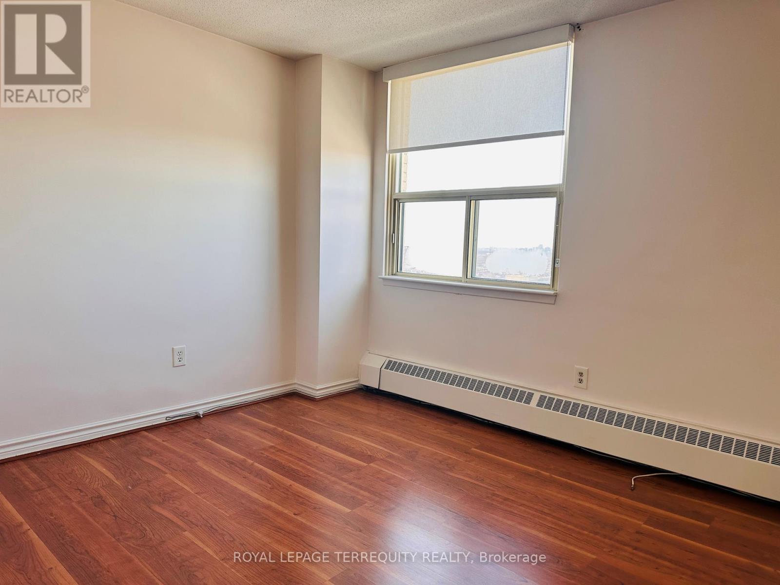 2212 - 155 Marlee Avenue, Toronto, Ontario  M6B 4B5 - Photo 12 - W12845372