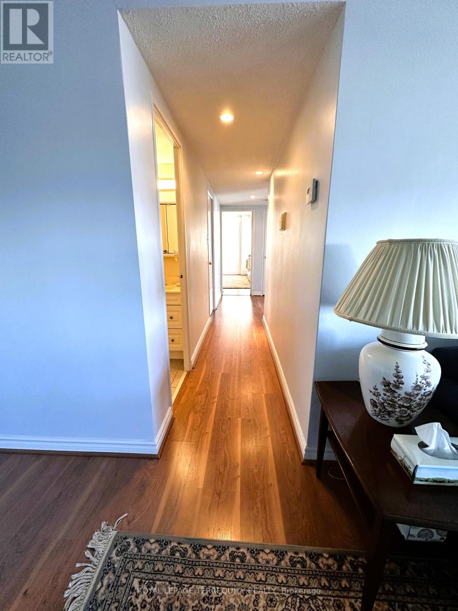 2212 - 155 Marlee Avenue, Toronto, Ontario  M6B 4B5 - Photo 8 - W12845372