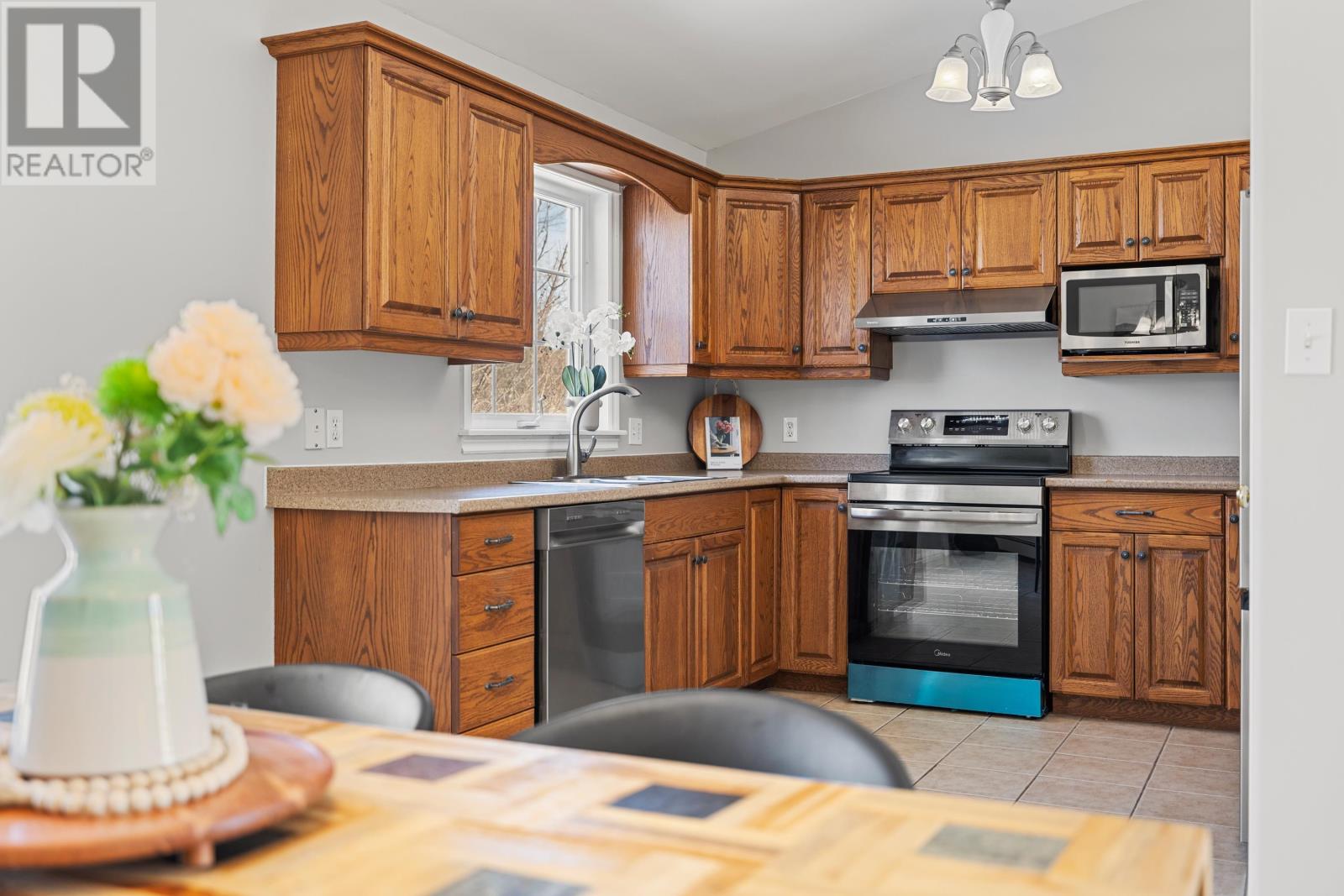 28 Southway Crescent, West Royalty, Prince Edward Island  C1E 2K5 - Photo 12 - 202603832