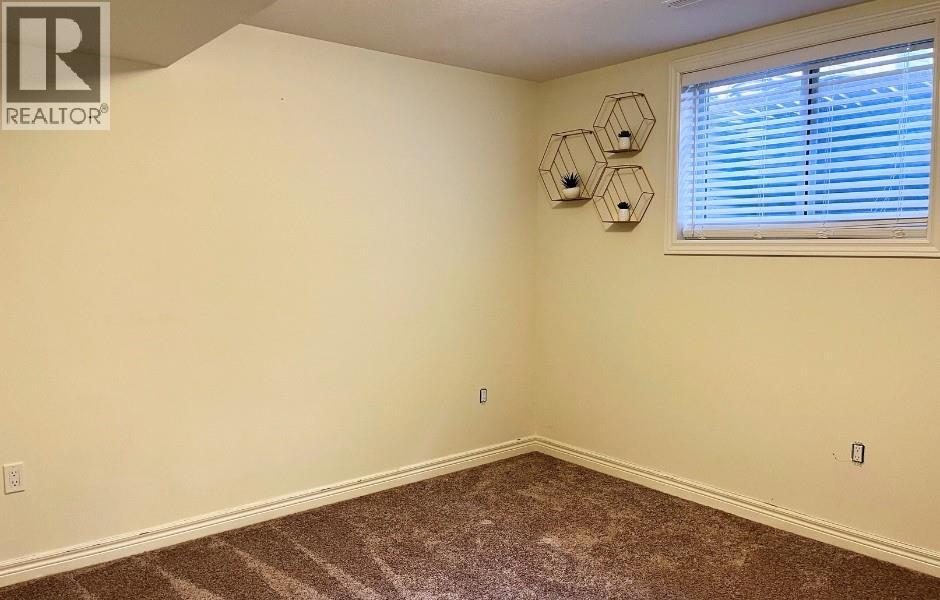 250 Meadowlark Lane, Sarnia, Ontario  N7S 0B7 - Photo 12 - 26004522