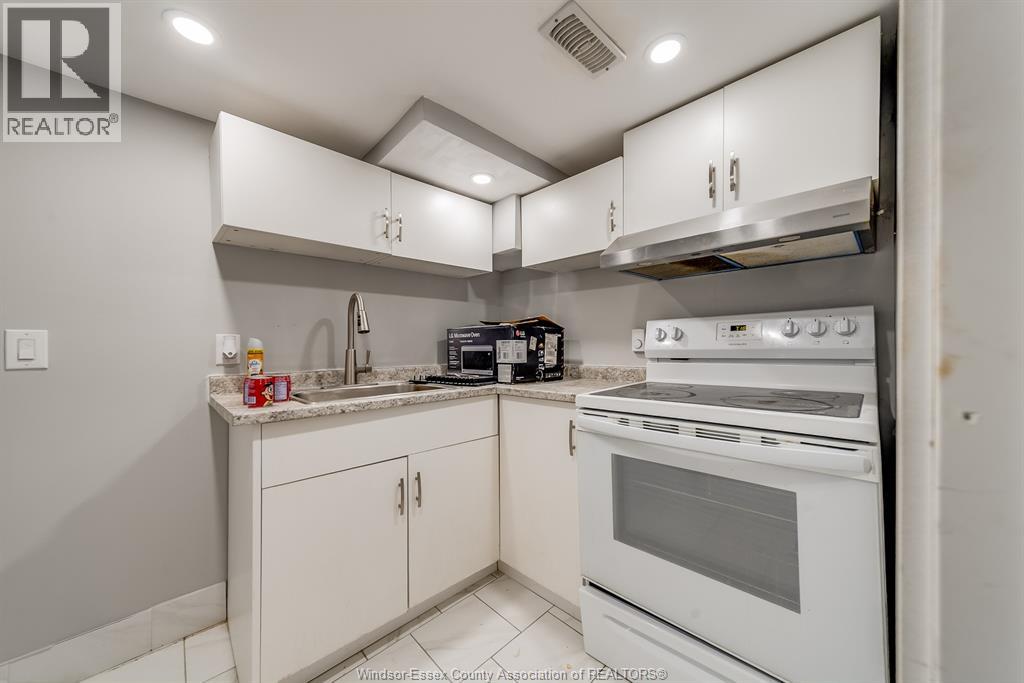 658 Tournier, Windsor, Ontario  N9C 3H2 - Photo 9 - 26004571