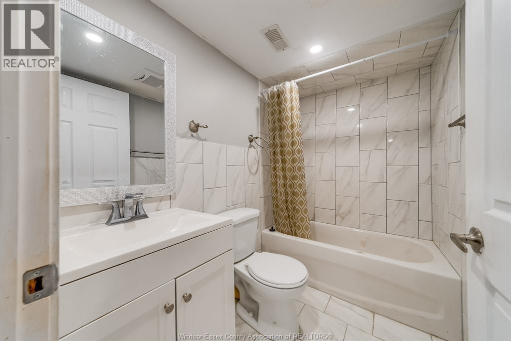 658 Tournier, Windsor, Ontario  N9C 3H2 - Photo 19 - 26004571