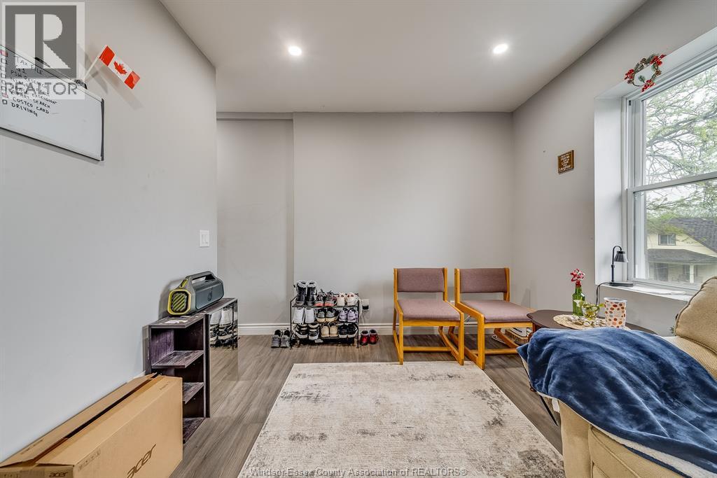 658 Tournier, Windsor, Ontario N9C 3H2 - Photo 4 - 26004577