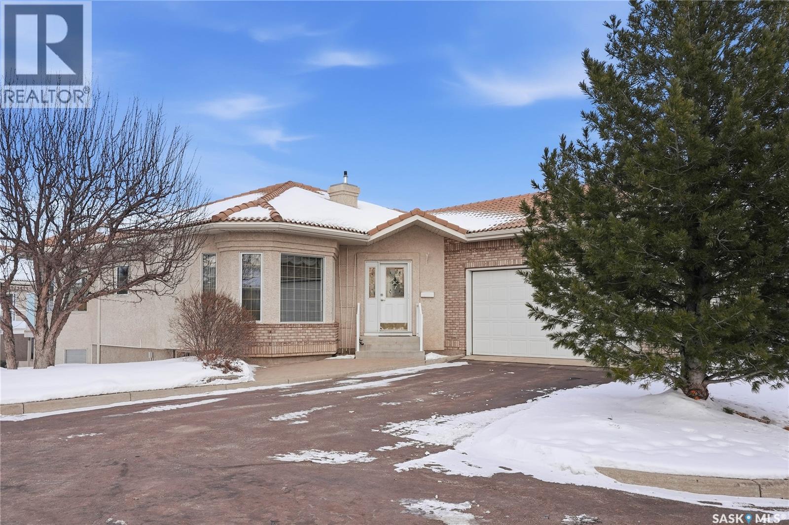 25 315 Bayview Crescent, Saskatoon, Saskatchewan  S7V 1B5 - Photo 2 - SK029692