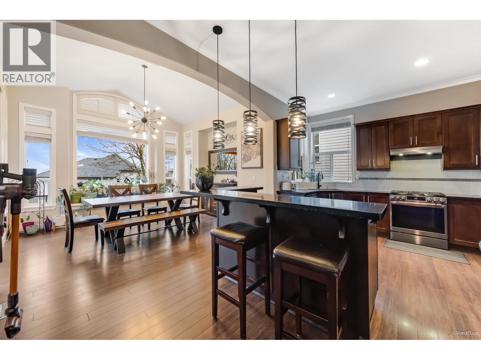 1318 Fifeshire Street, Coquitlam, British Columbia  V3E 0C8 - Photo 2 - R3094685