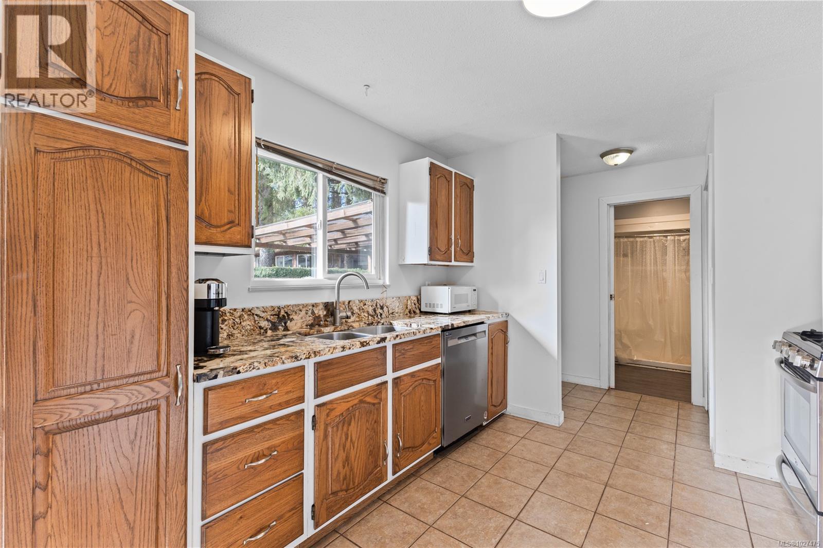 1860 Cranberry Cir, Campbell River, British Columbia  V9W 5P9 - Photo 5 - 1027475