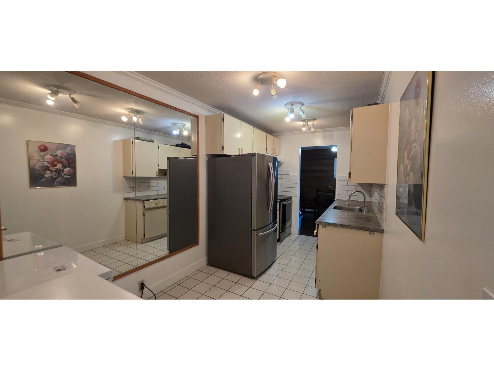 202 7473 140 Street, Surrey, British Columbia  V3W 6G5 - Photo 8 - R3094929