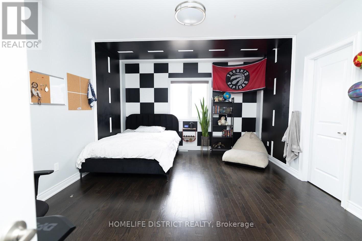 210 Cannes Avenue, Vaughan, Ontario L4H 3X2 - Photo 12 - N12824984