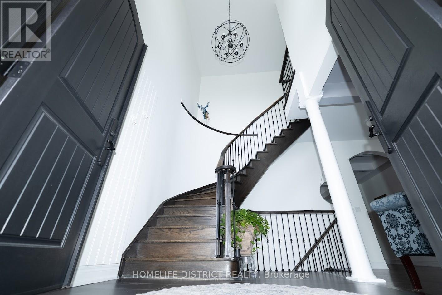 210 Cannes Avenue, Vaughan, Ontario L4H 3X2 - Photo 6 - N12824984