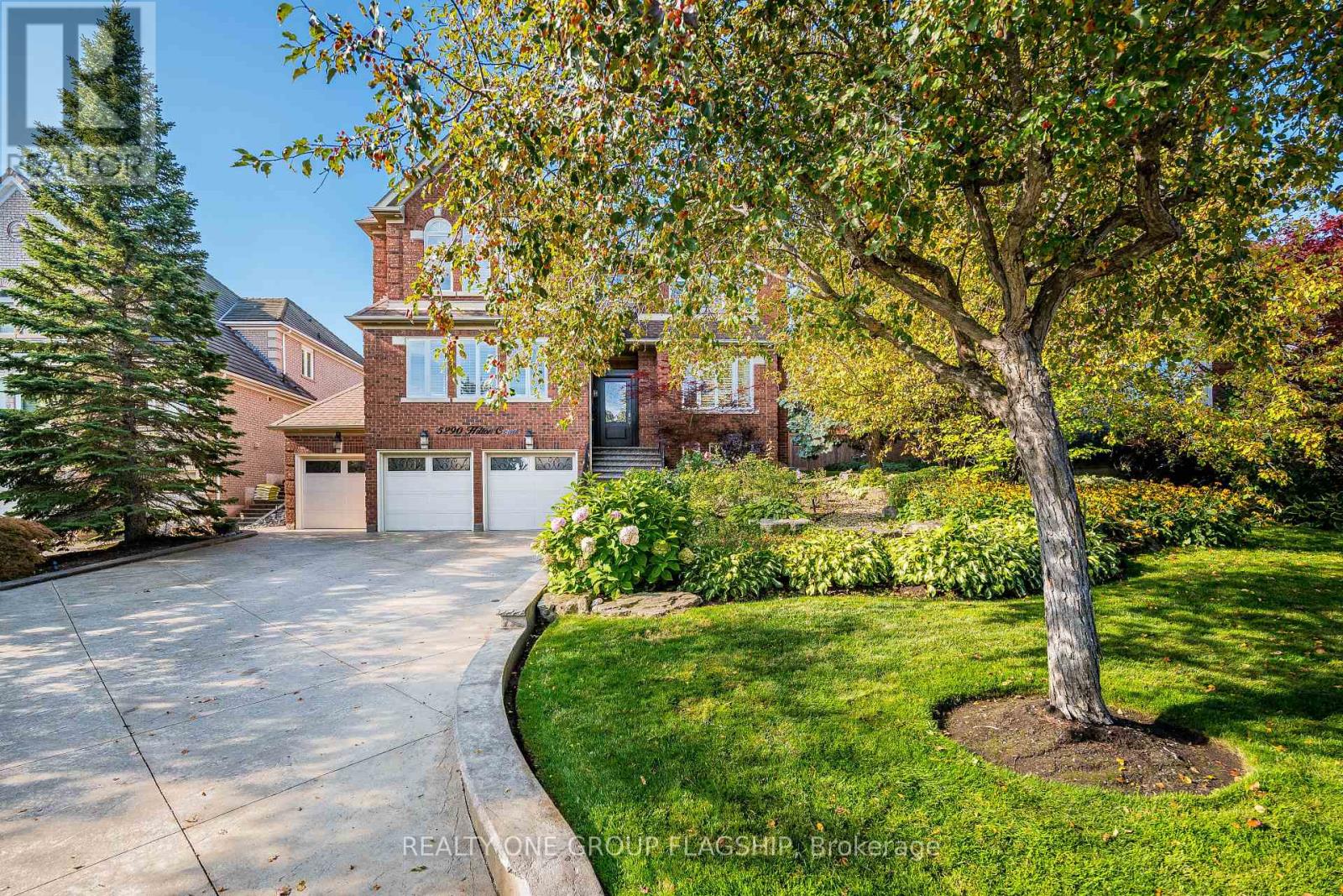 5290 HILTON COURT, Mississauga, Ontario