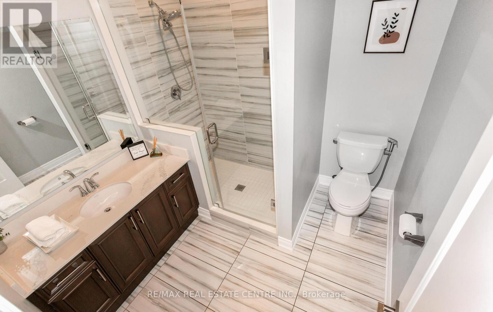 9 Rolling Acres Drive, Brampton, Ontario  L6X 5P3 - Photo 21 - W12844064