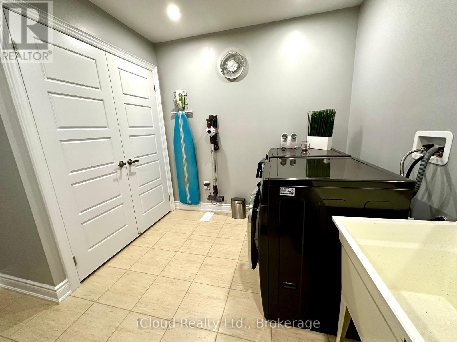 56 Esther Crescent, Thorold, Ontario  L3B 0G2 - Photo 46 - X12450499